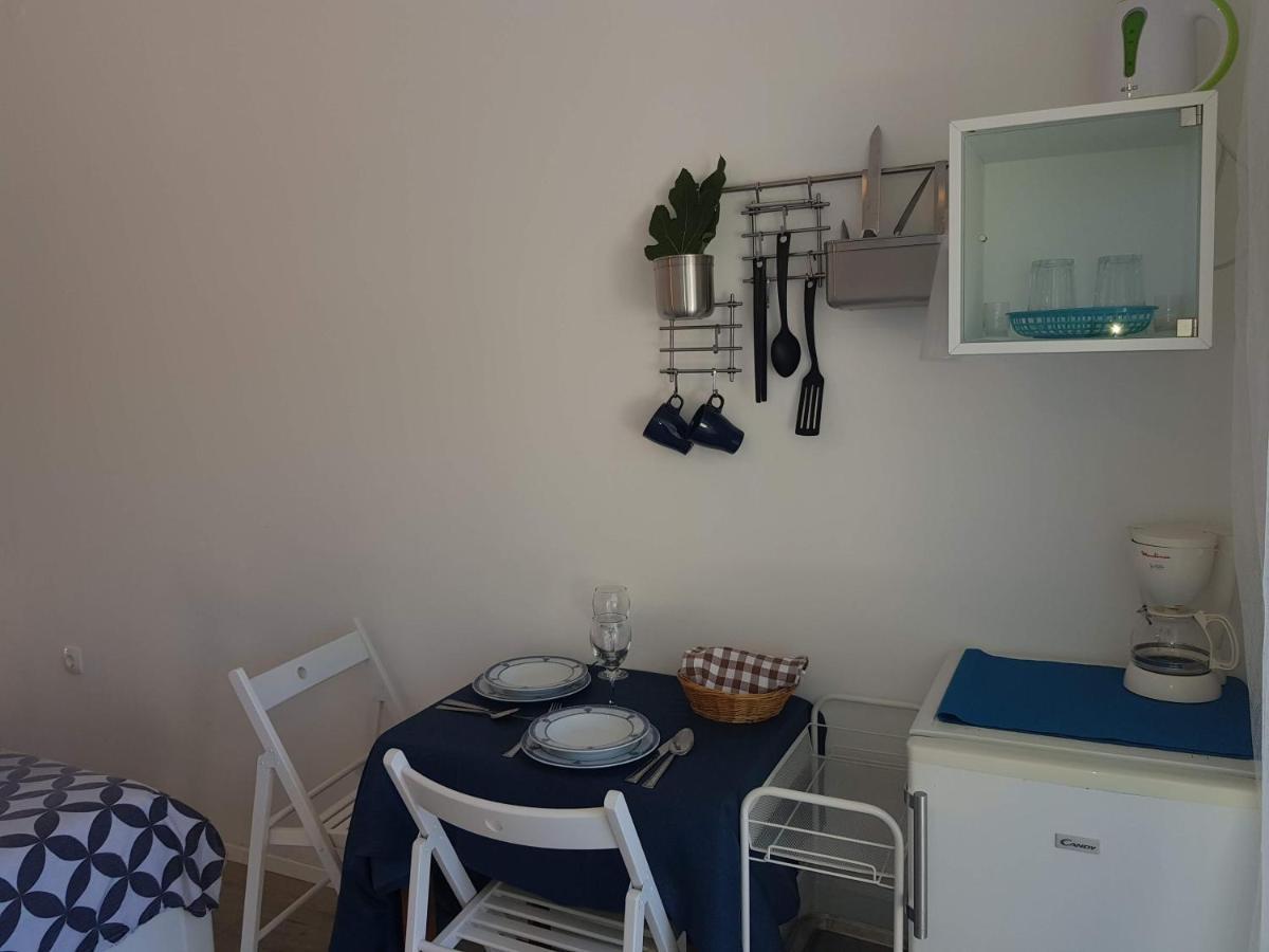 Apartmani Elena Malinska Buitenkant foto