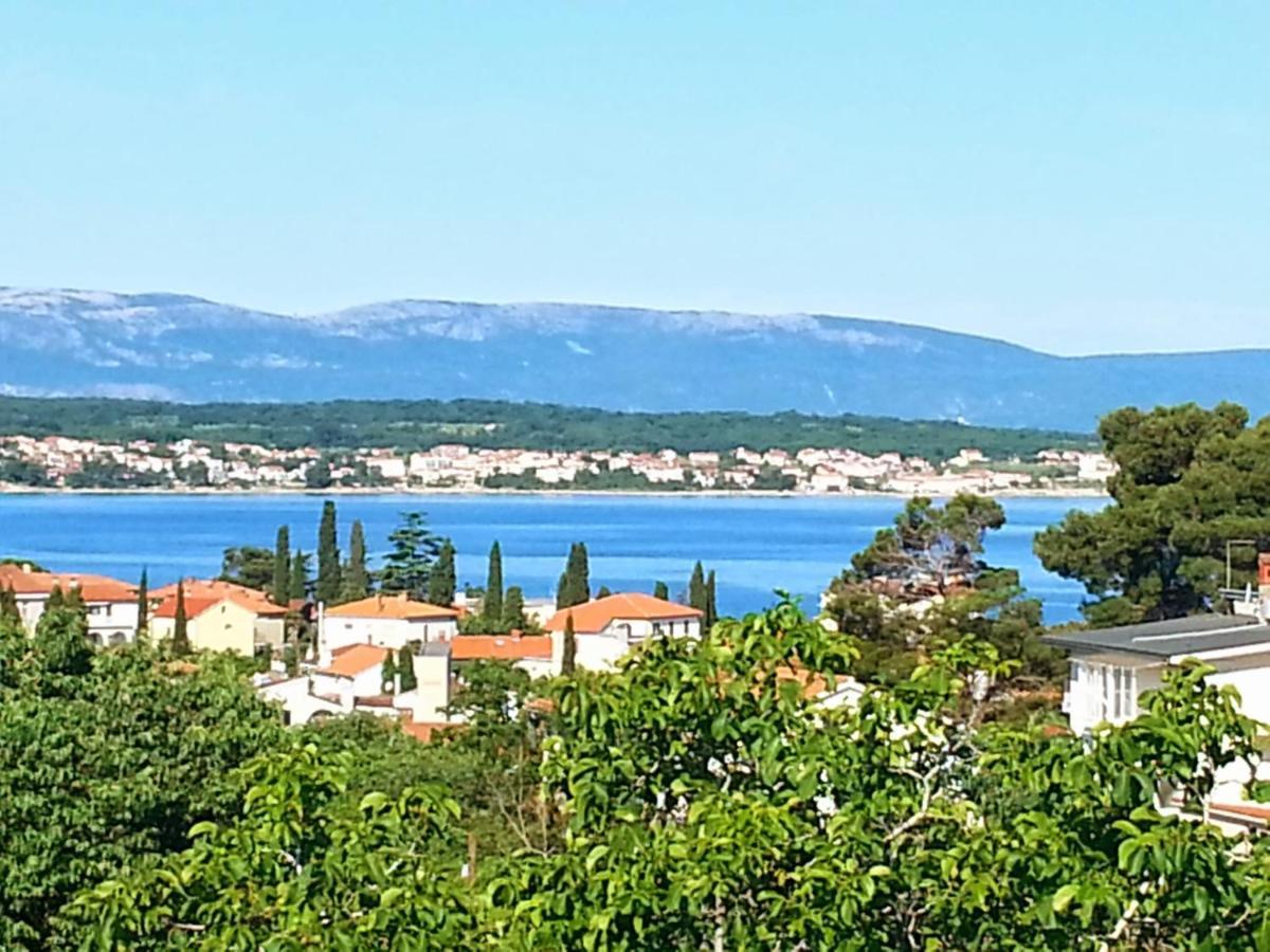 Apartmani Elena Malinska Buitenkant foto